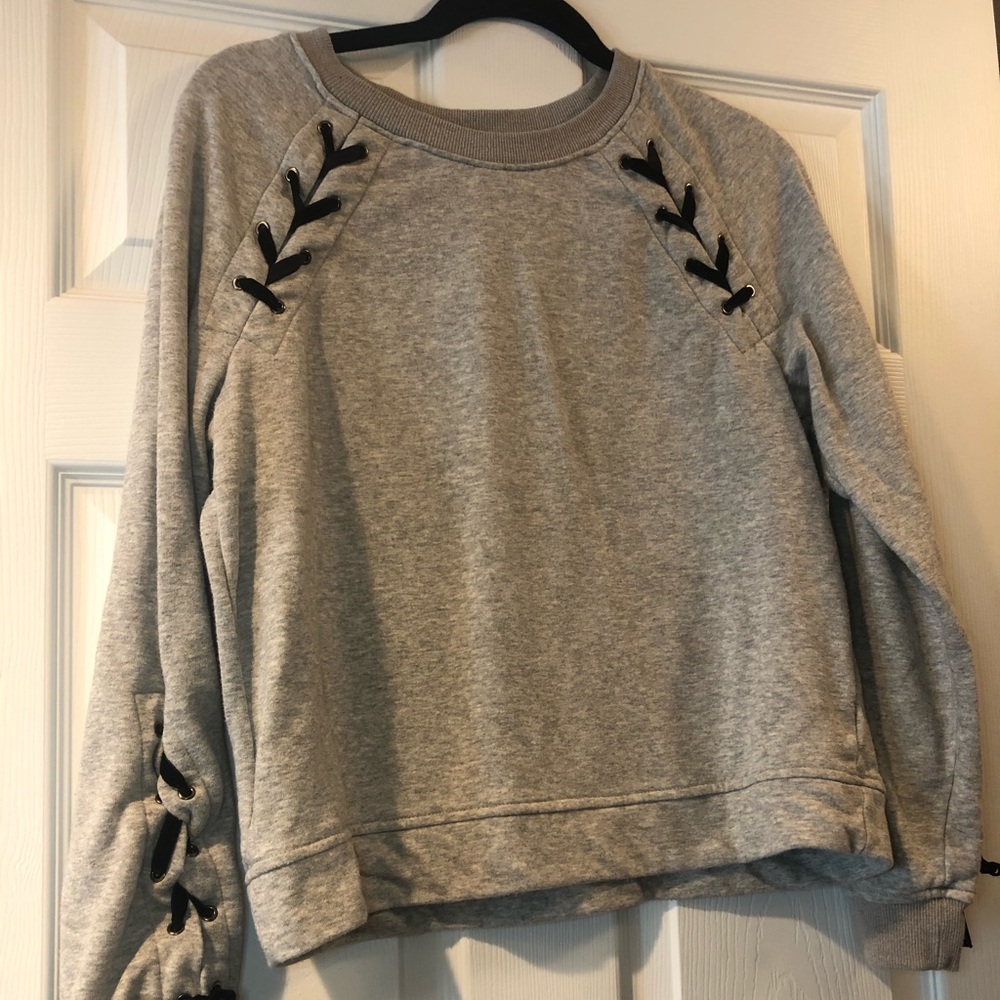Jessica Simpson Sweater